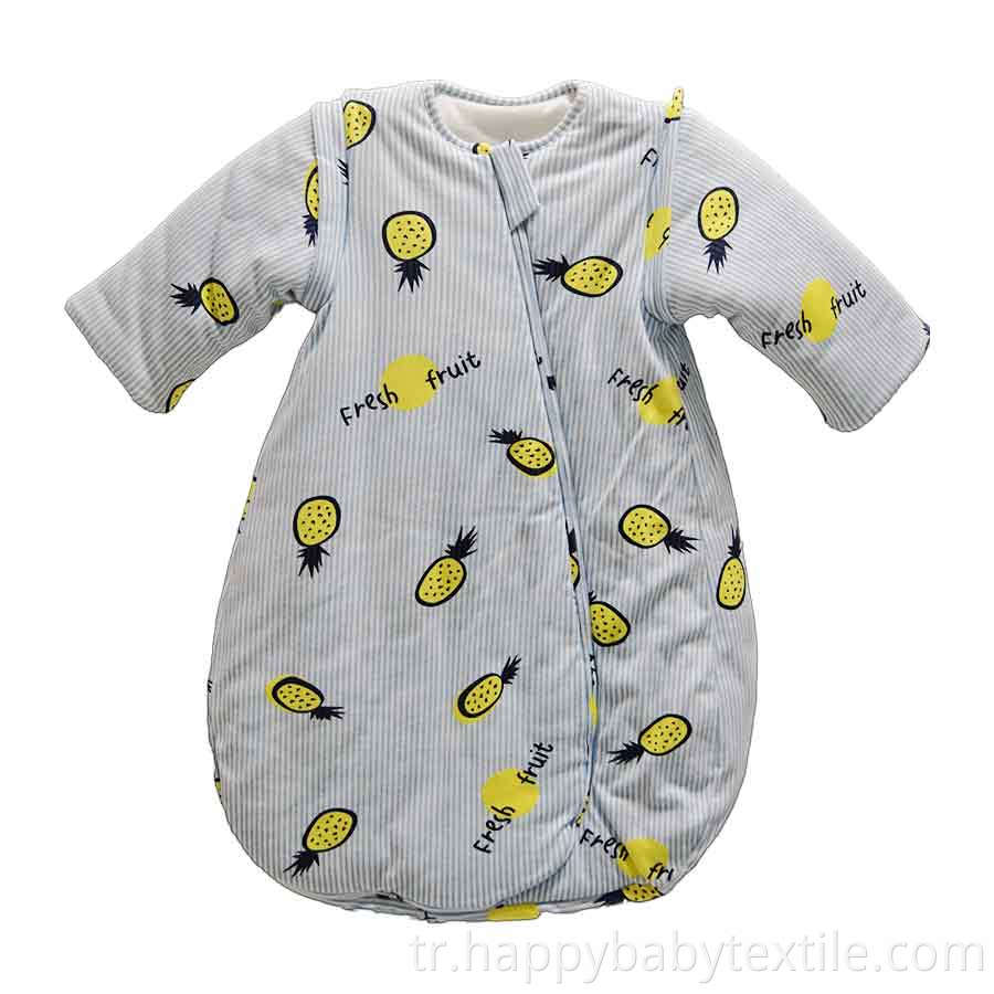 Bebek pamuklu baskılı üç boyutlu uyku tulumu The infant cotton printed three-dimensional sleeping bag
